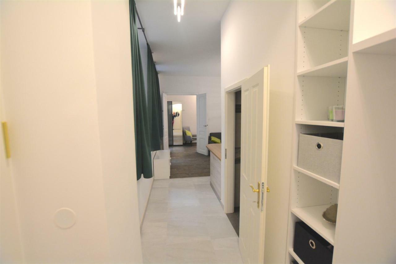 Prater & Center Apartment Mit Eigener Terrasse Виена Екстериор снимка