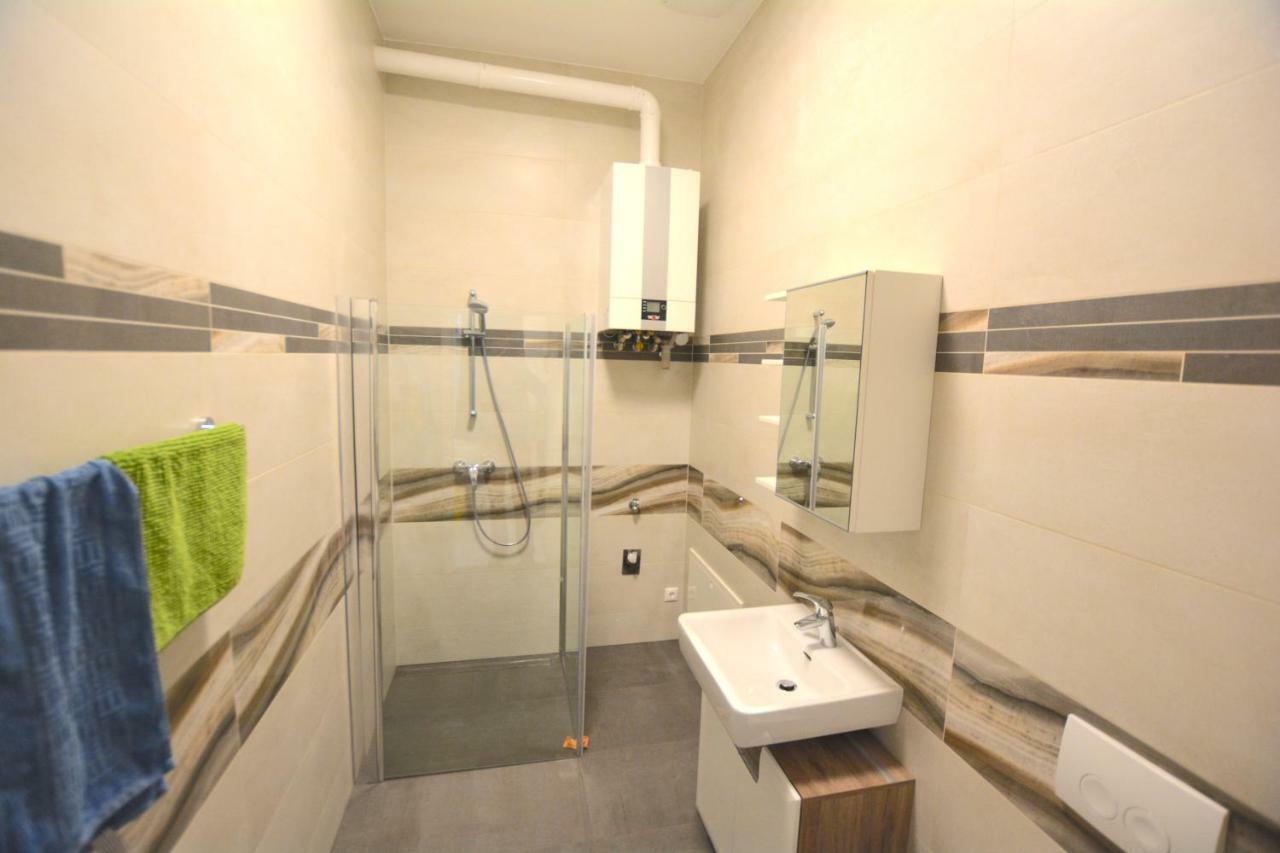 Prater & Center Apartment Mit Eigener Terrasse Виена Екстериор снимка